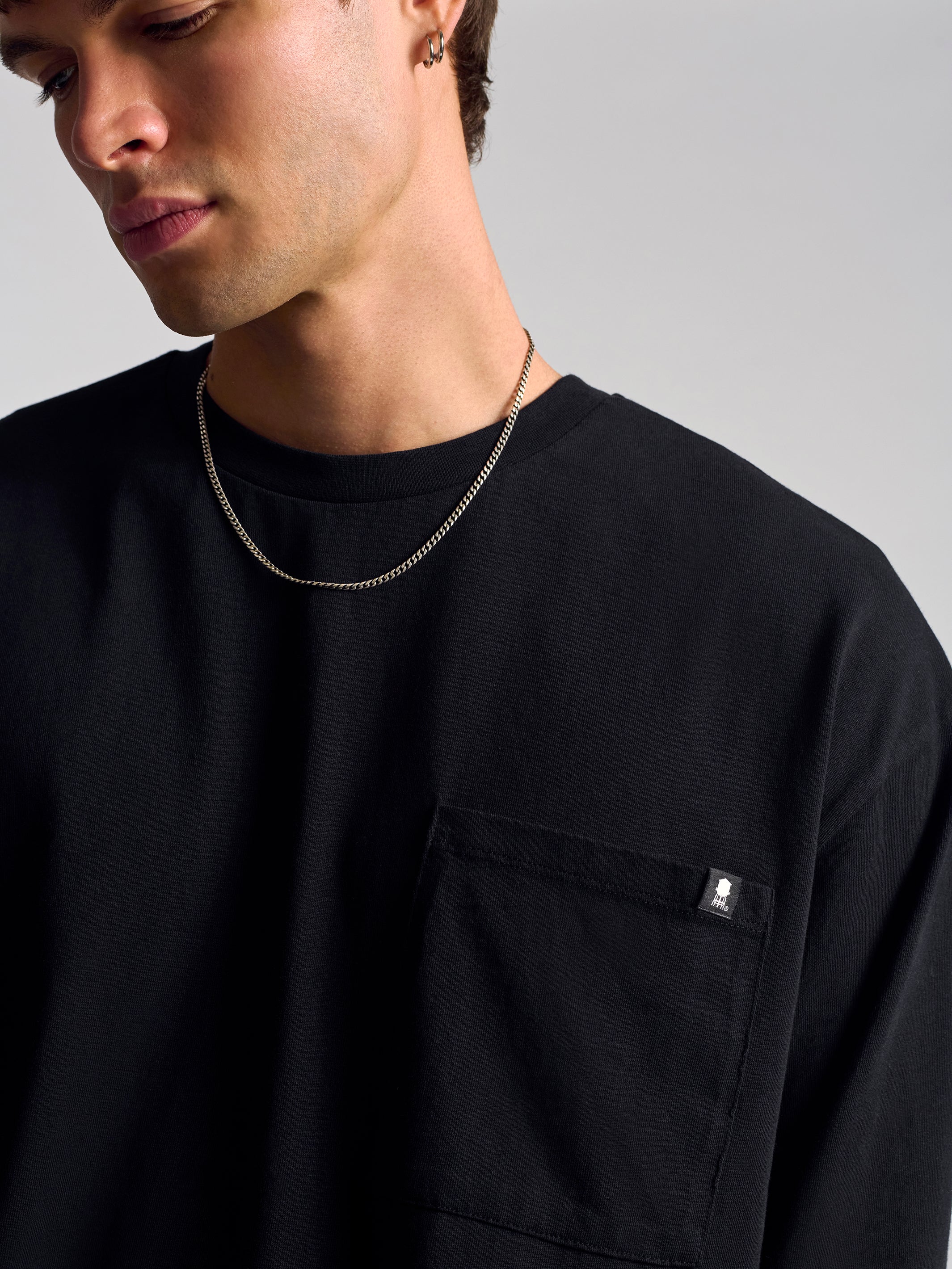 Men's Long Sleeve Pocket T-Shirt In Black - BROOKLYN INDUSTRIES