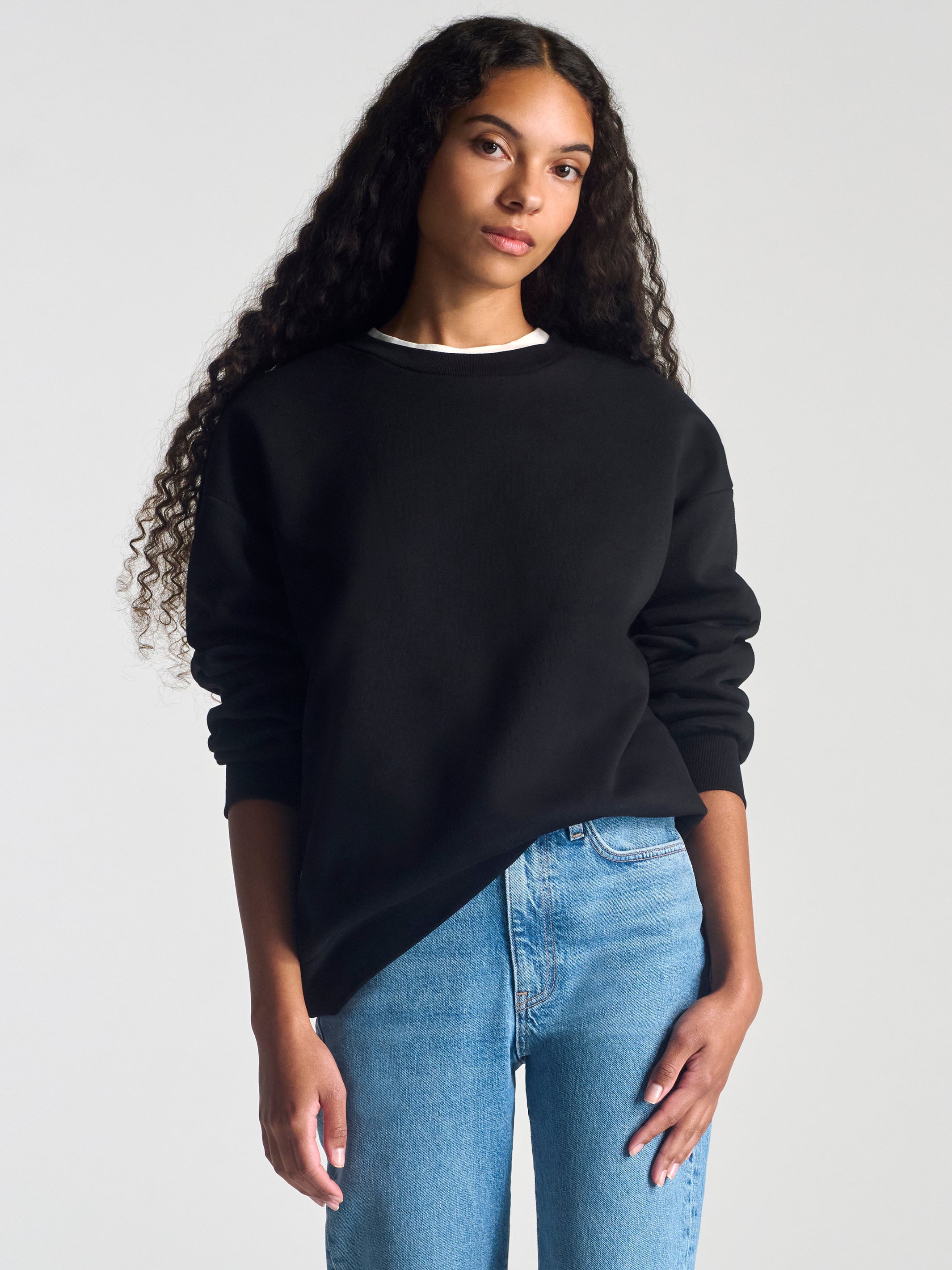 Women's Hoyt Crew Neck Sweatshirt In Black - BROOKLYN INDUSTRIES