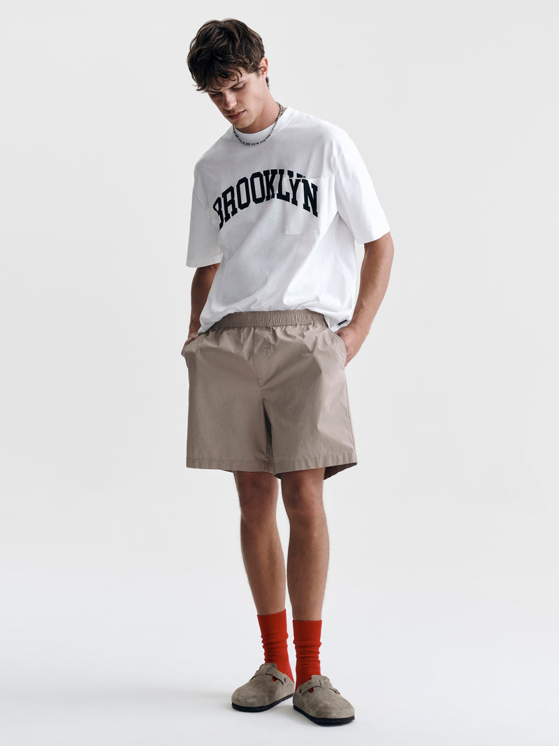 Men's Basic Shorts in Shitake