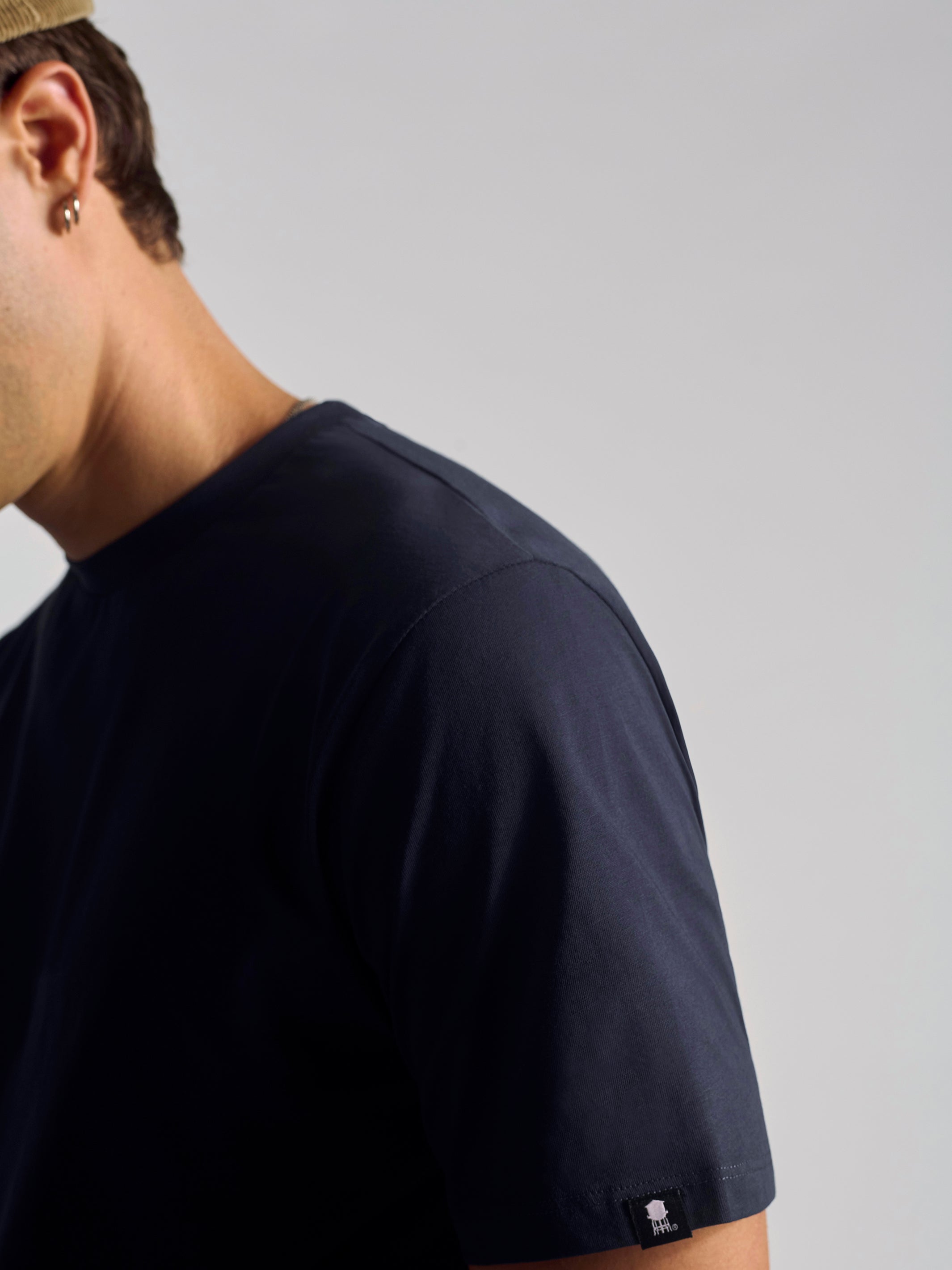 Men's Crew Neck Basic T-Shirt In Total Eclipse - BROOKLYN INDUSTRIES