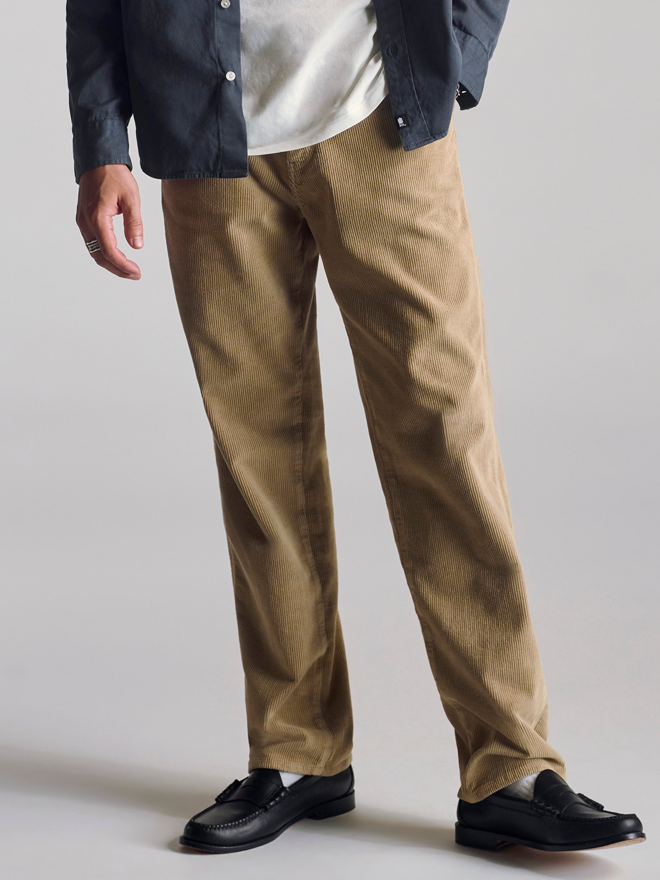 Men's Central Loose Corduroy Carpenter Pants in Taupe - BROOKLYN INDUSTRIES