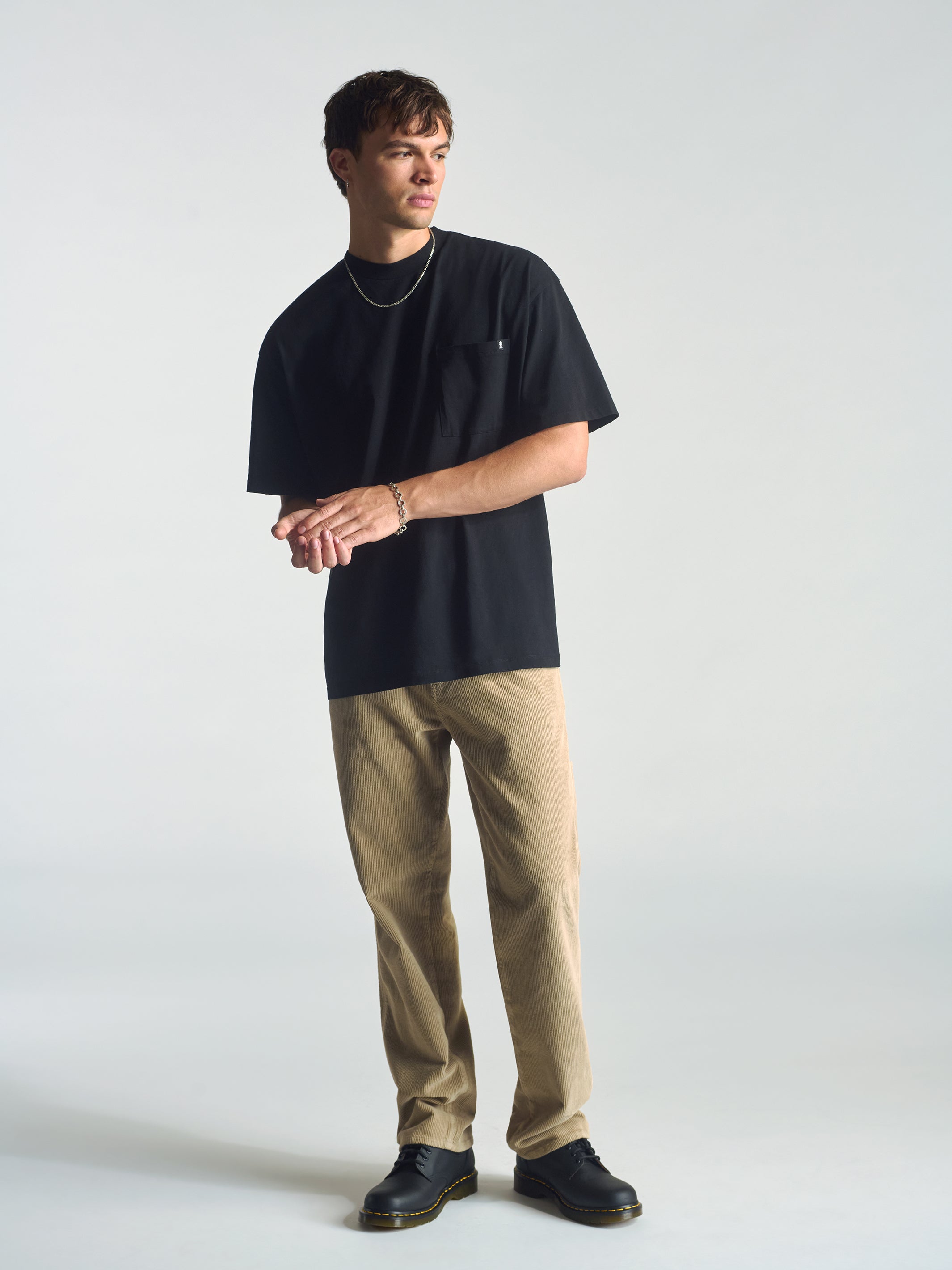 Men's Short Sleeve Pocket T-Shirt In Black - BROOKLYN INDUSTRIES