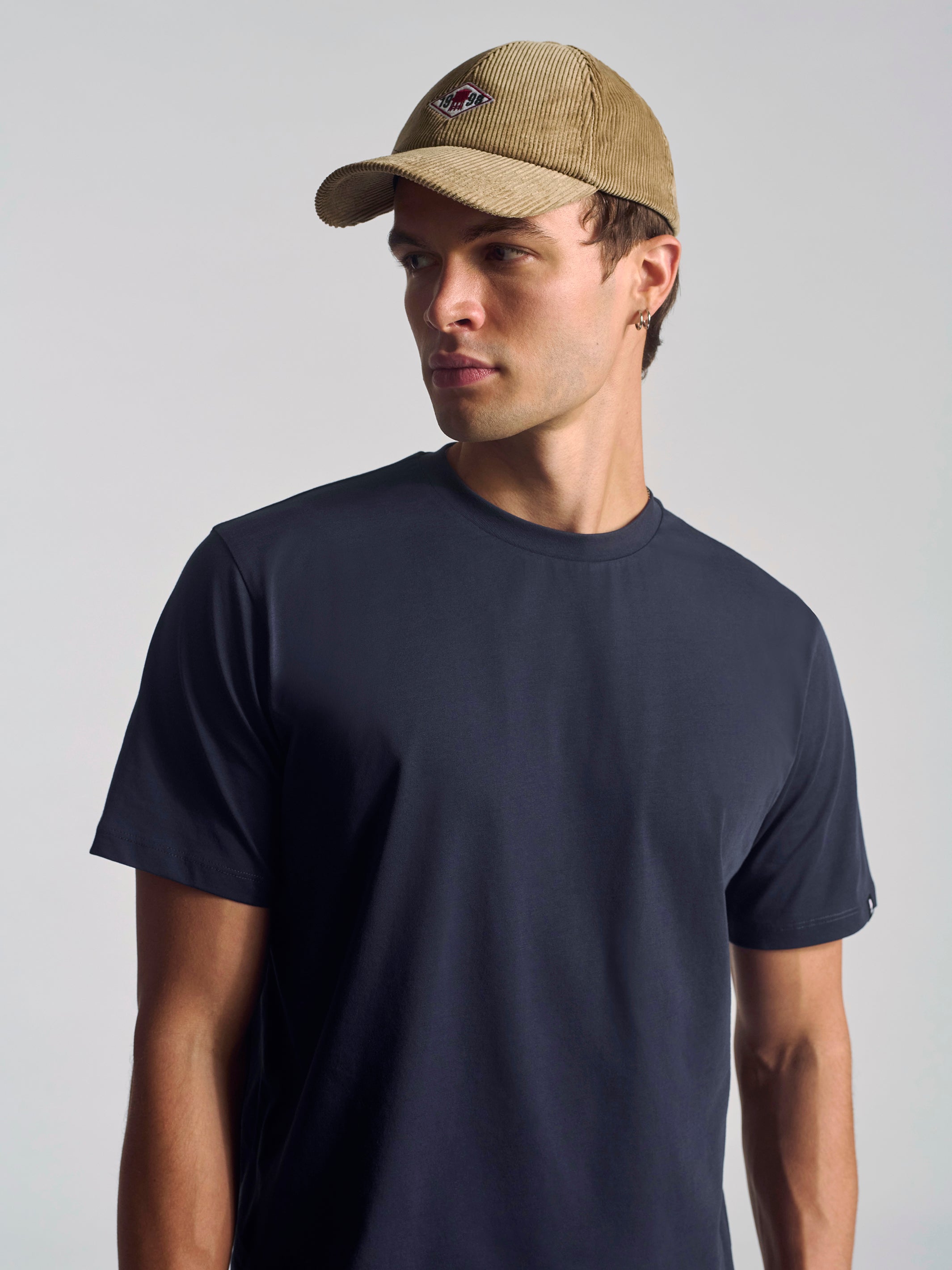 Men's Crew Neck Basic T-Shirt In Total Eclipse - BROOKLYN INDUSTRIES