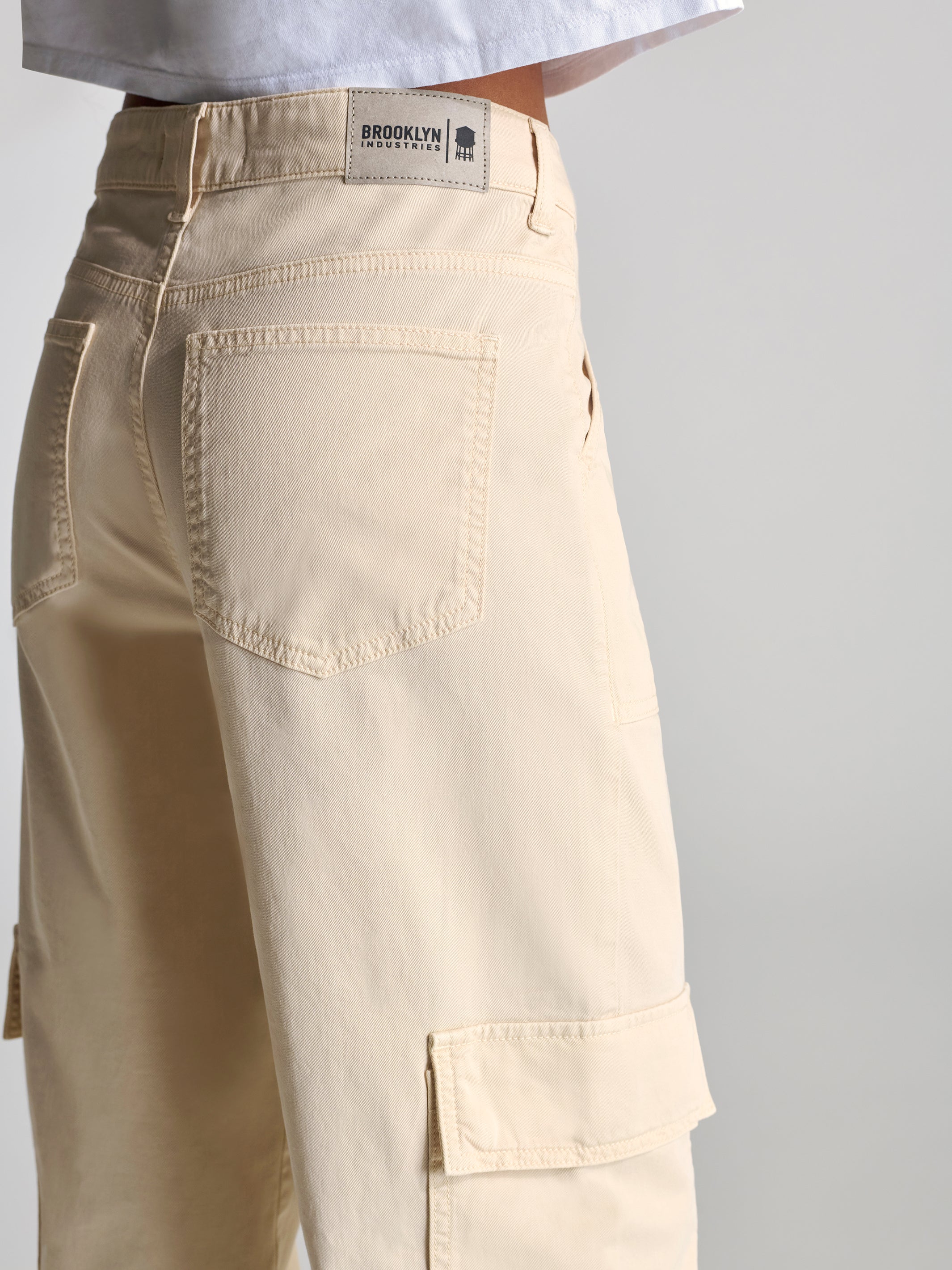 Women's Cargo Pants In French Oak Twill - BROOKLYN INDUSTRIES