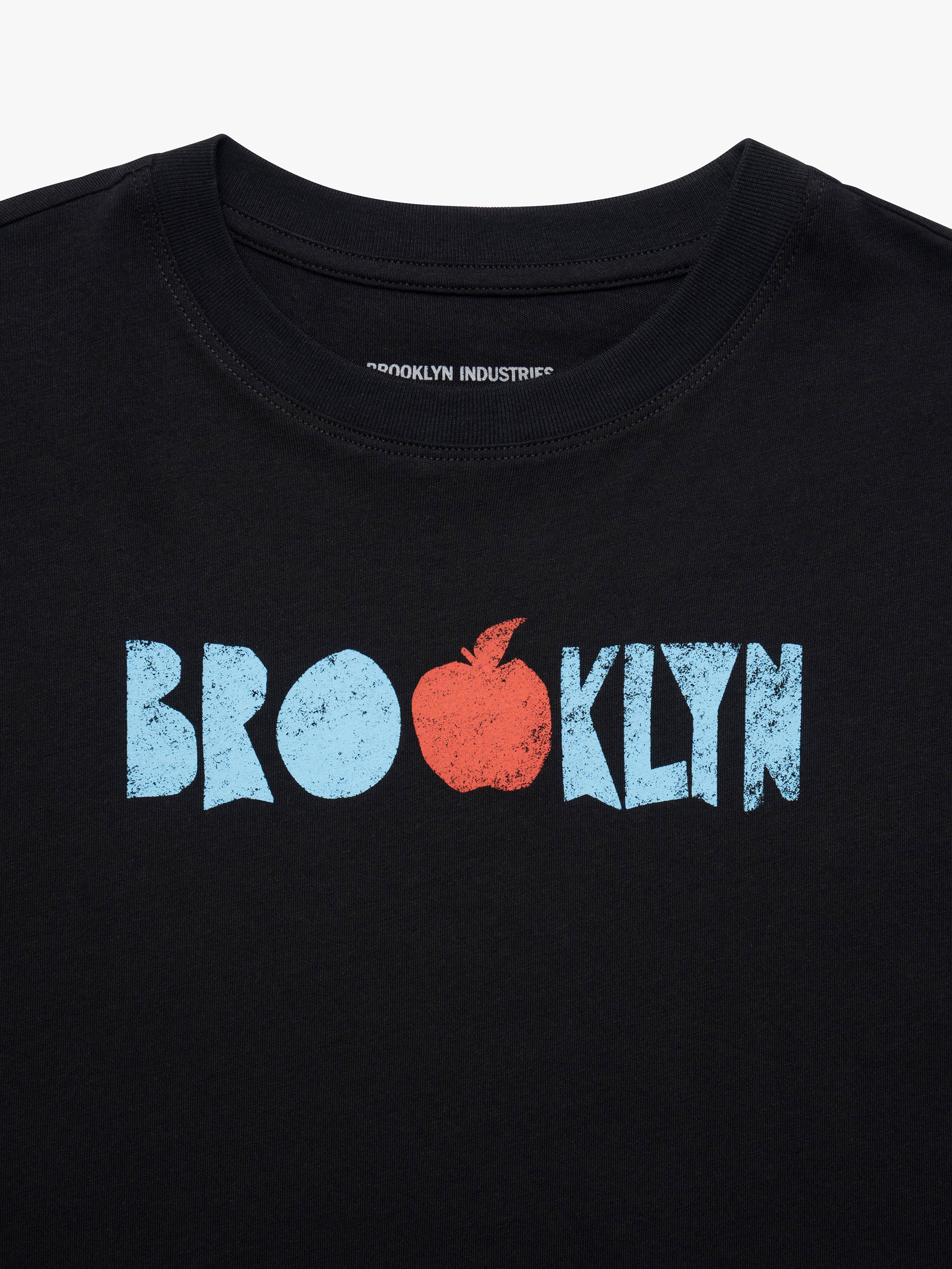 Women's Brooklyn Graphic Cropped T-Shirt in Black