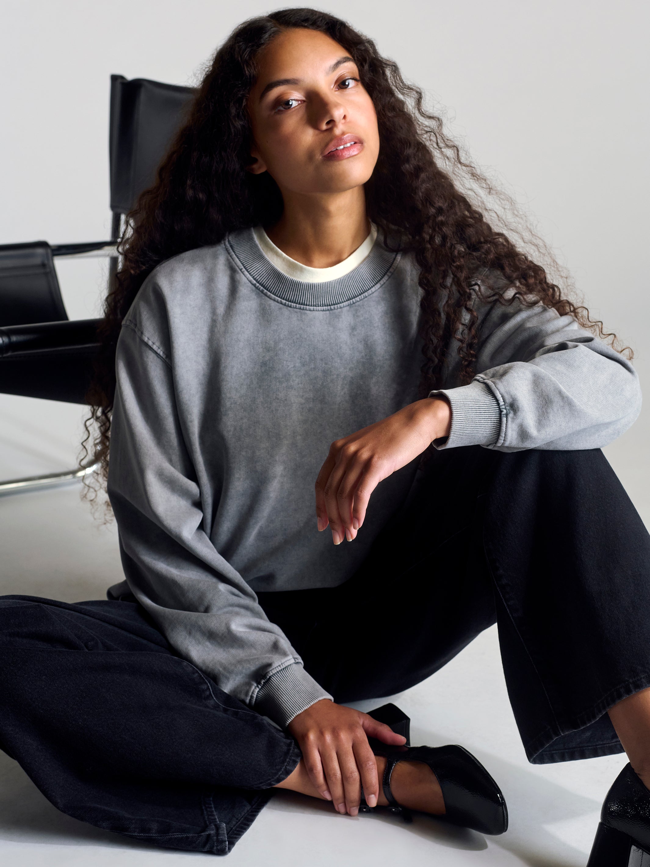 Women's Crew Neck Sweatshirt In Monument - BROOKLYN INDUSTRIES