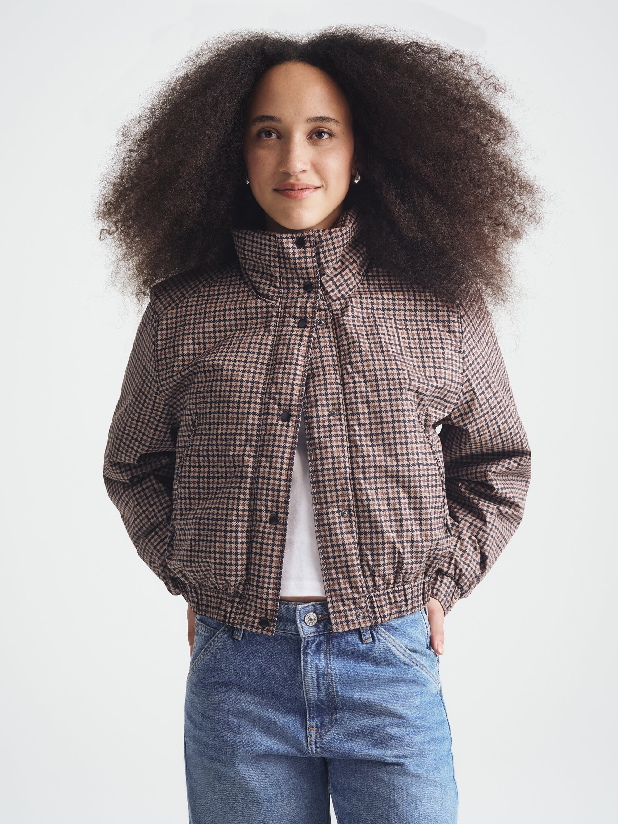 Women's Cropped Puffer Jacket in Tartan Check