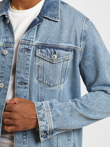 Smith Denim Jacket in Mid Shaded Denim - BROOKLYN INDUSTRIES