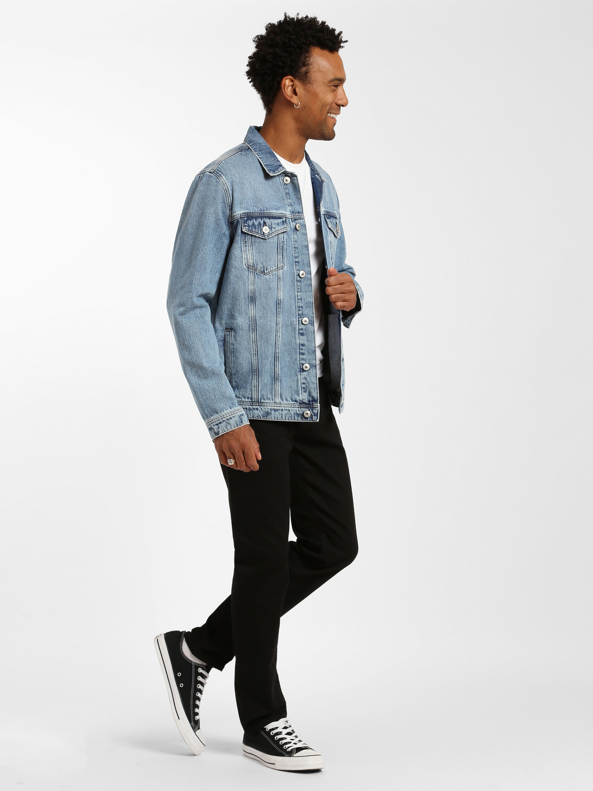 Brooklyn Industries Men's Smith Denim Jacket in Mid Shaded Denim L Brooklyn Industries Men's Smith Denim Jacket in Mid Shaded Denim L