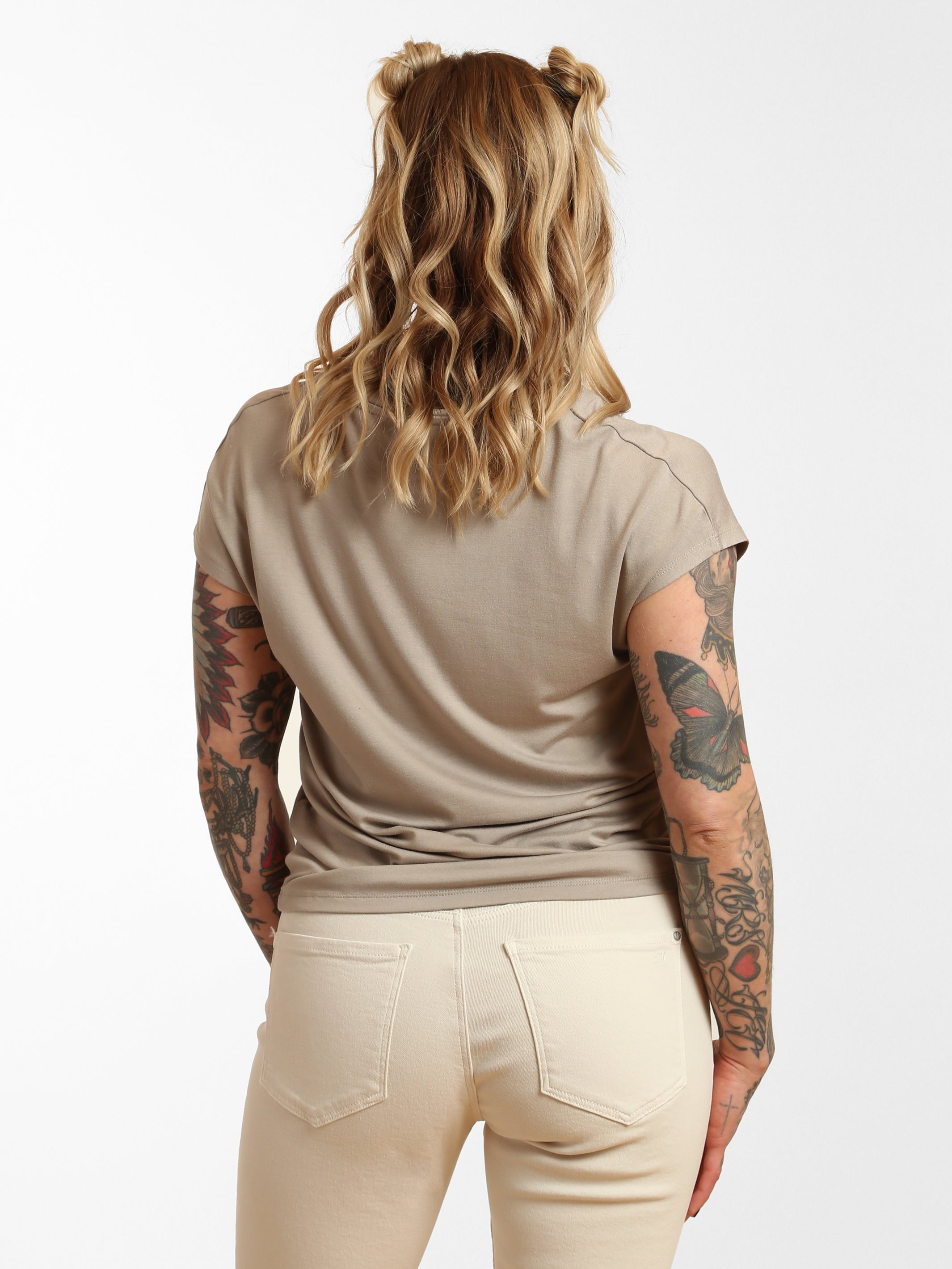 Women's Basic V-Neck T-Shirt - BROOKLYN INDUSTRIES